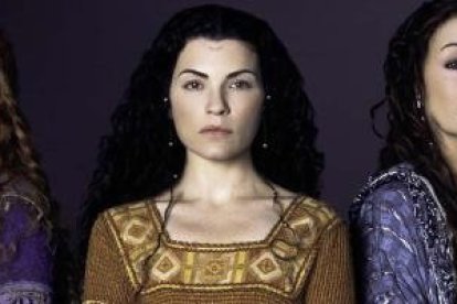 Las sacerdotisas de la Triple Diosa en la teleserie de Las Nieblas de Ávalon de 2001... versión neopagana feminista de lo artúrico