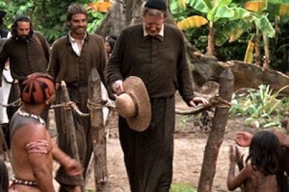 Una escena de La Misión, película ambientada en tiempos posteriores a la primera evangelización, pero en la que aún tuvieron lugar numerosos descubrimientos.