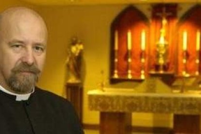 Dwight Longenecker, que fue evangélico y pastor anglicano, defiende hoy el valor de las imágenes para llevar a la oración
