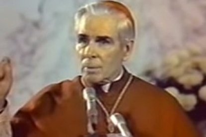 Fulton Sheen llegó con su mensaje a millones de norteamericanos gracias a su dominio del medio radiofónico y televisivo.