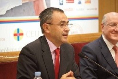 Fernando Giménez Barriocanal fue el encargado de presentar el Congreso Católicos y Vida Pública