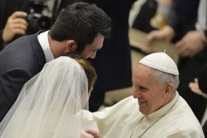 El Papa insistió en la necesidad de cuidar la familia, elemento clave para el futuro del mundo y de la Iglesia
