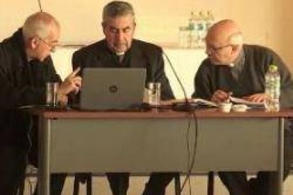 Un momento de la reunión de obispos chilenos en Talca para presentar las nuevas medidas contra los abusos en la Iglesia