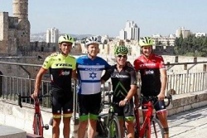 La presentación del Giro se produjo en Tierra Santa, con la presencia de los bicampeones Contador y Basso