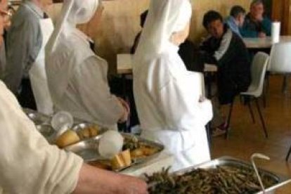 La Iglesia ayuda a cientos de miles de personas en circunstancias duras