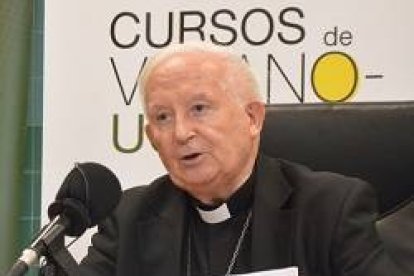 El cardenal Cañizares ha defendido la libertad educativa y el derecho de los padres a elegir la educación de sus hijos / UCV