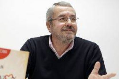 Francisco Domouso, responsable de Cáritas Jerez y secretario general de Cáritas Andalucía denuncia la burocracia asfixiante y los fondos mal repartidos