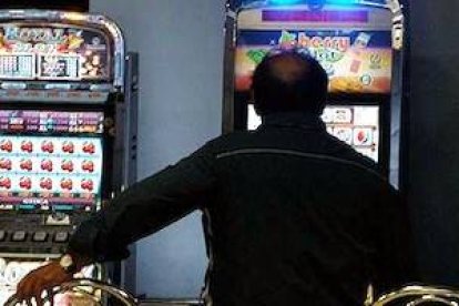 La extensión de la ludopatía la convierte en casi epidémica.