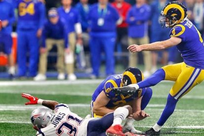 El momento del lanzamiento de Greg Zuerlein: tres puntos que empataban el partido, pero no sirvieron de mucho más.