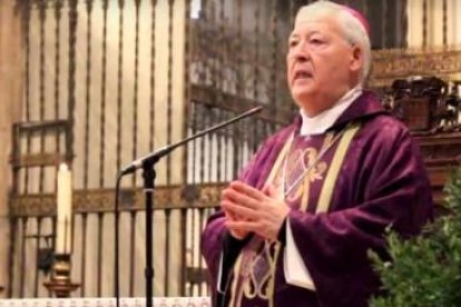 Reig Pla explicó a los feligreses de Alcalá cómo animó a los obispos a defender la libertad de la Iglesia y a sus hijos, los que acuden a los COF