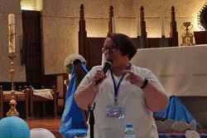 Dora Caselles explica cómo se han puesto en marcha las células de evangelización en su parroquia de Gata de Gorgos, Alicante, y como ya crecen