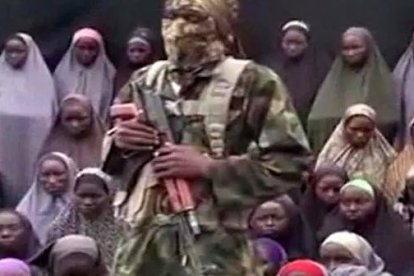 El 14 de abril de 2014, Boko Haram secuestró a 276 niñas de una escuela secundaria en Chibok (Borno, Nigeria). La protagonista de esta historia, Ruth, compartió cautiverio y esclavitud sexual con ellas.