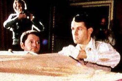 Un momento de los trabajos que fotografió Vernon Miller. Foto: Barrie M. Schwortz, 1978.  www.linteum.com