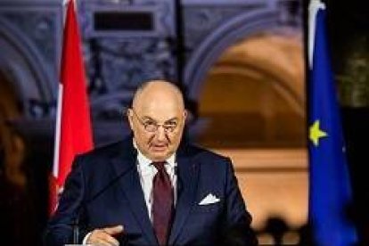 Mosher Kantor, presidente del Congreso Judío Europeo, durante su intervención en Viena