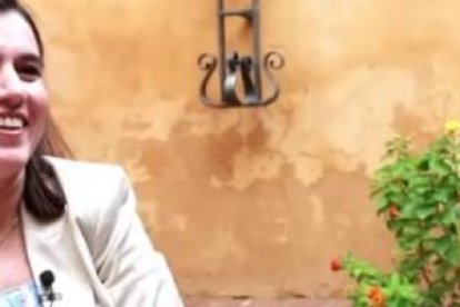 Lourdes Pérez, de Sevilla, ha contado su testimonio de conversión y sanación en Cambio de Agujas, el programa de HM Televisión