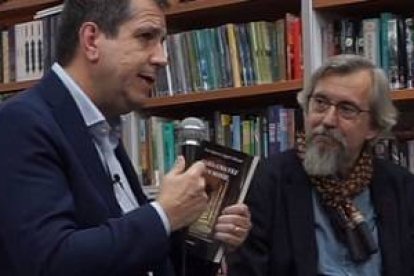 Paco Segarra habla con Álex Rosal, director de ReL, de la sabiduría del monje Agustí Altisent, que aporta paz y serenidad en nuestras vidas desquiciadas