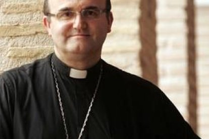 José Ignacio Munilla, obispo de San Sebastián, es un comunicador valiente y directo que anima a romper el silencio contra la pornografía