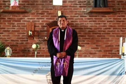 El padre René Cari es desde 2017 exorcista de la Archidiócesis de Mendoza