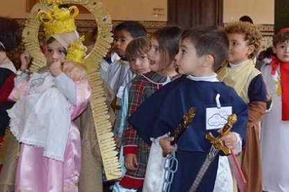 Holywins se está afianzando en España y ya son numerosas parroquias, tanto urbanas como rurales, y colegios los que se están sumando a esta iniciativa.