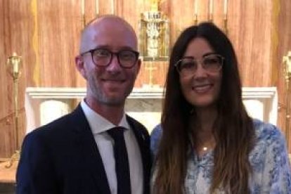 Paul y Jenna se casaron en 2009 y se hicieron católicos en 2017, después de vivir una asombrosa experiencia mística en una Misa del Gallo