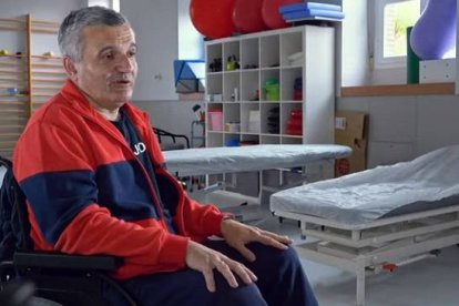 Javier sufrió el accidente en 2018, es padre de siete hijos, algunos todavía muy pequeños. La oración es su fortaleza