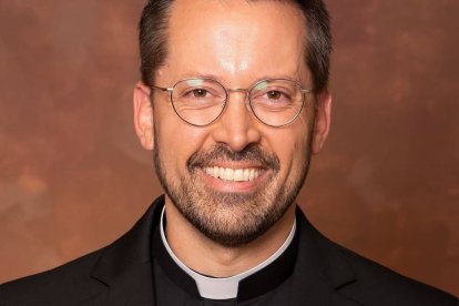 Daniel ha dejado los escenarios por el sacerdocio y el altar / CNS