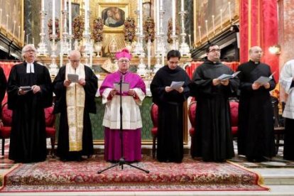 Encuentro ecuménico de líderes cristianos en Malta en 2017, con el obispo Scicluna como anfitrión... las nuevas normas piden a los líderes católicos tomar la iniciativa e invitar