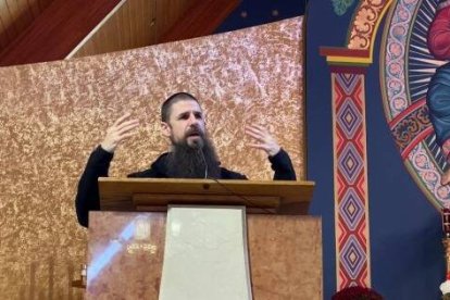 Boniface Hicks es hoy un popular evangelizador benedictino, pero en la universidad era ateo... su testimonio explica su viaje espiritual