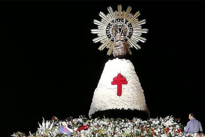 La Virgen del Pilar, durante la ofrenda floral del año pasado