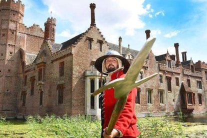 Una reconstrucción histórica en Oxburgh Hall. Foto: Lynn News.