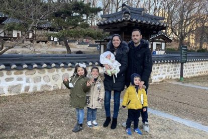 La familia Caletrio Simón llegó hace dos años a Corea del Sur como misionera