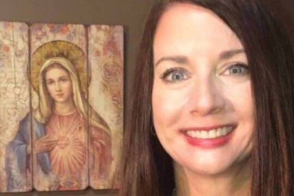 Susan Furlong, novelista de misterio, explica cómo se aferró a la Virgen en la peor crisis de su vida