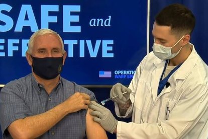 El vicepresidente norteamericano Mike Pence recibió la vacuna contra el coronavirus el pasado viernes.
