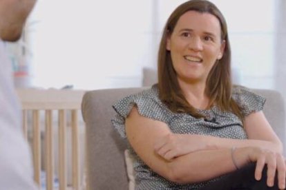 María Montoya y su marido hacen turnos para dormir y cuidar a su hijo Nacho, que sufre el raro síndrome de Ondine