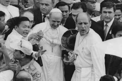 Pablo VI sufrió el atentado tras aterrizar en Manila