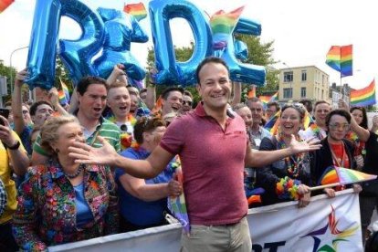 Leo Varadkar en la fiesta del Orgullo Gay en 2016... acude asiduamente, y ha sido quien ha legislado el aborto en Irlanda