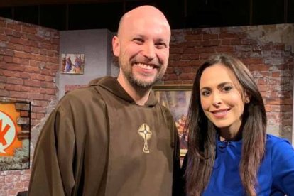 La ex-modelo y ahora evangelizadora Joelle Maryn, entrevistada en 2020 en el programa católico RockTalk