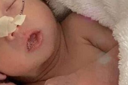 Violeta nació viva y estuvo con su familia 17 días antes de morir.