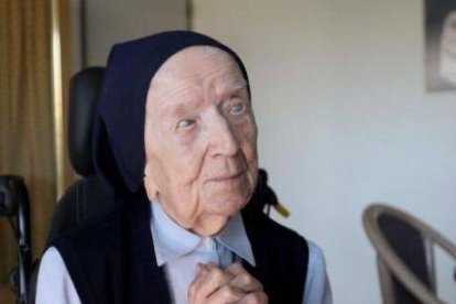 La hermana André cumple 117 años el 11 de febrero de 2021 - acaba de superar el coronavirus y da gracias a Dios