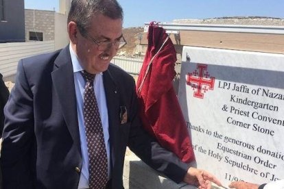 Leonardo Visconti di Modrone en la inauguración de las obras de una guardería de la Orden en Jaffa (Israel).