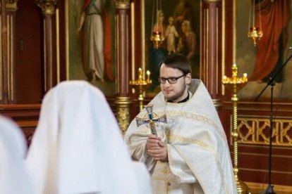 El padre Georgy Sungaila es hoy párroco ortodoxo en Lituania, pero de adolescente era ateo y se burlaba de los creyentes