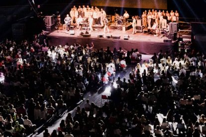 El concierto de Hakuna en el Palacio de Vistalegre de Madrid reunió a miles de jóvenes / Fotos: Hakuna