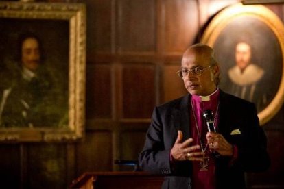 El obispo anglicano Nazir-Alí en una fotografía de 2011