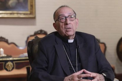 Omella cree que aunque la secularización de España es indudable también existen brotes verdes / La Vanguardia