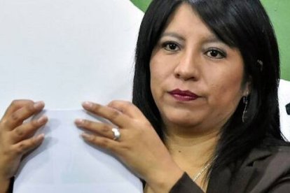 Nadia Cruz, Defensora del Pueblo en Bolivia, furibunda activista proaborto y anticlerical... que estudió 6 años en una universidad católica