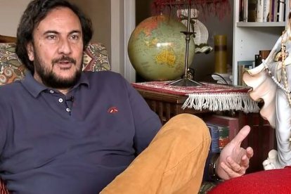 José María Zavala cuenta en «Medjugorje» su experiencia personal investigando los fenómenos que allí suceden. Foto: Entrevista en Mater Mundi TV.