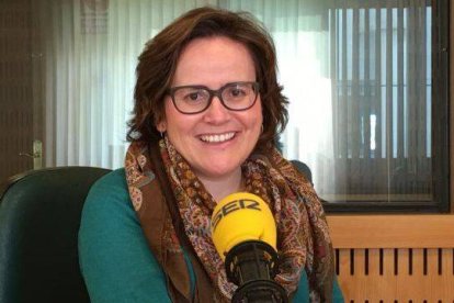 Esther Luque da gracias a Dios cada día, está casada, es madre de dos hijos y ha superado dos cánceres. (Imagen-SER)