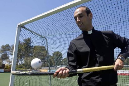 Carlos Ballbé sacrificó su carrera deportiva para ir al Seminario