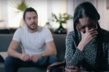 Una escena de los anuncios provida y profamilia del PES prohibidos en México - ¿qué tienen de incorrecto?