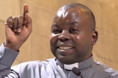 Cuando era seminarista, Gaétan Kabasha escapó a dos guerras, contrajo malaria, sobrevivió días sin comer en la selva y los servicios secretos le perseguían como a un espía.